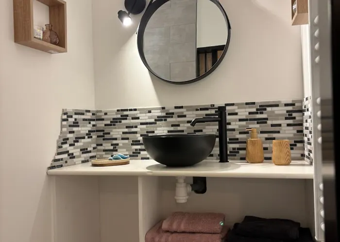 Les Reflets De Sefred